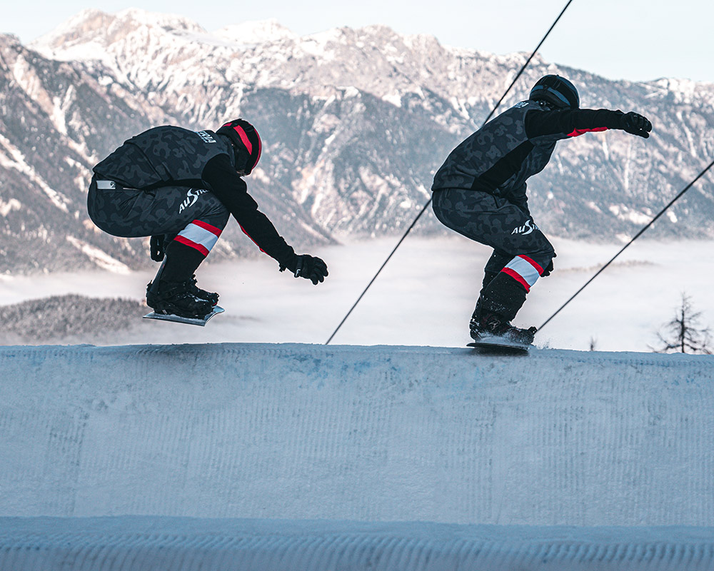 Snowboard Cross im Crosspark Reiteralm